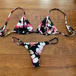 Frankies bikinis